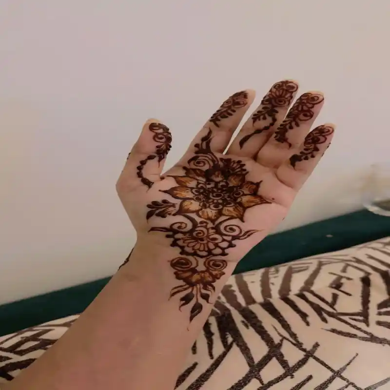 نقش و حناء | كرنفال العاب - الصورة 2