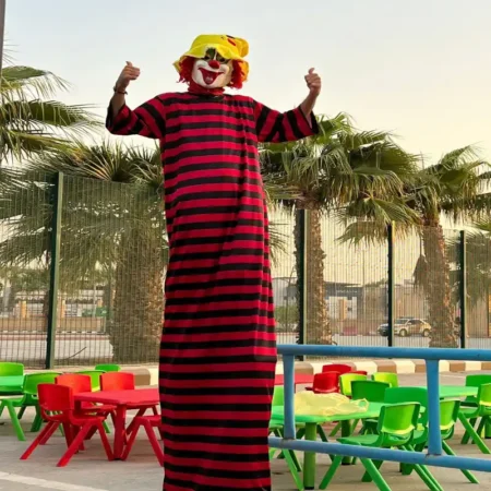 المهرج الطويل | كرنفال العاب
